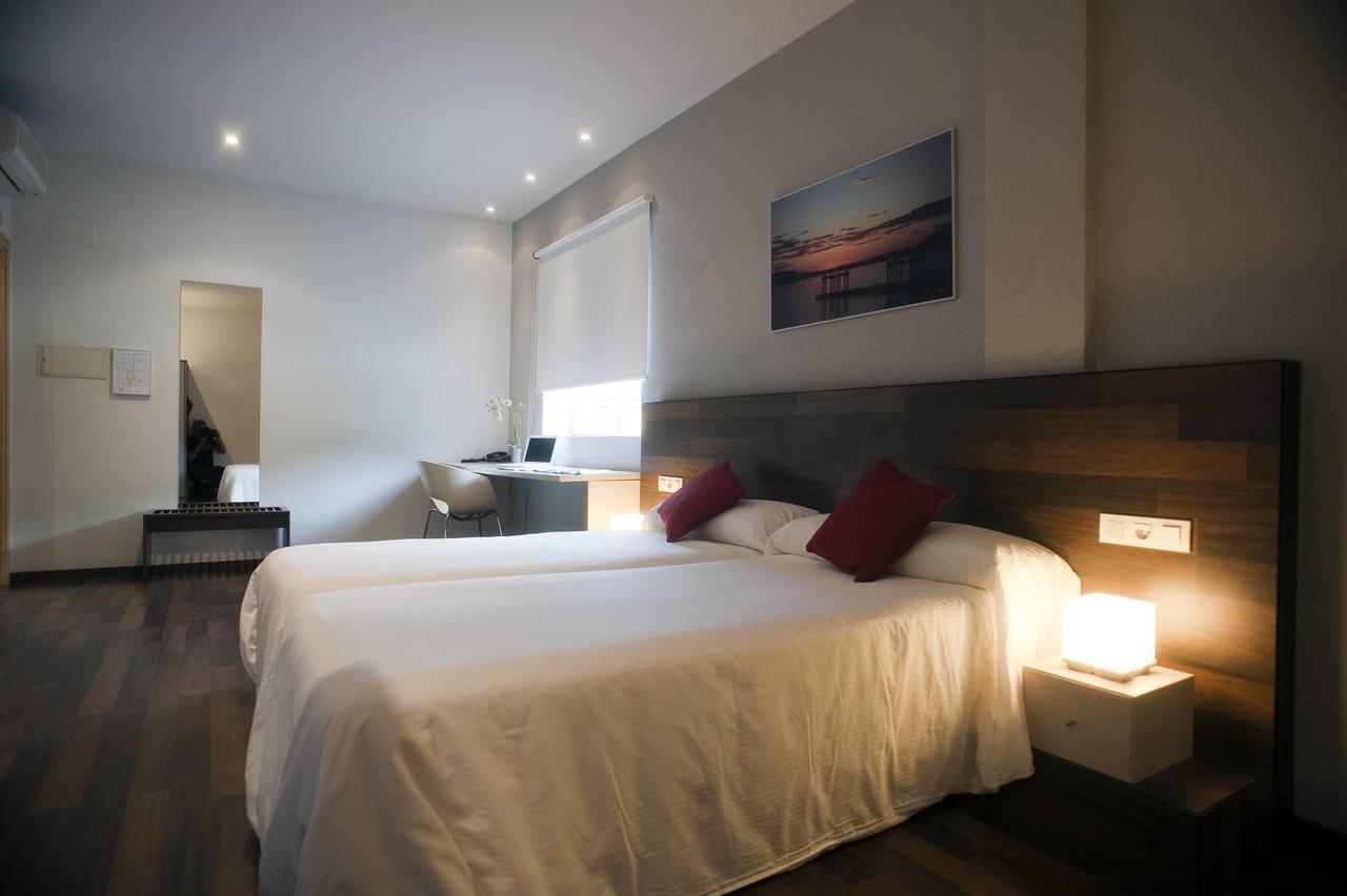 Twin Room,613736805:JPEG