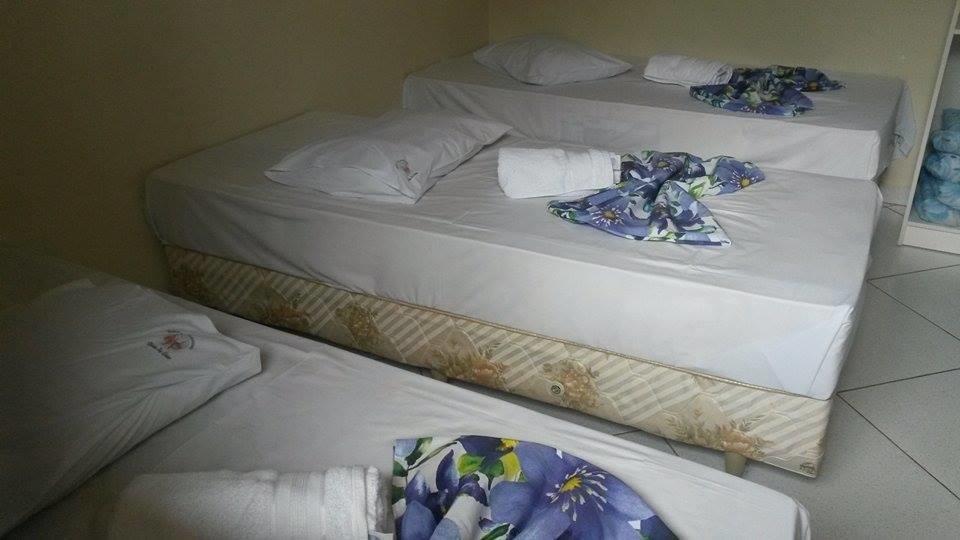 Quarto Triplo Básico