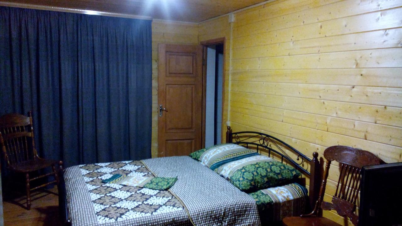 Quarto com Cama de Casal ou 2 de Solteiro