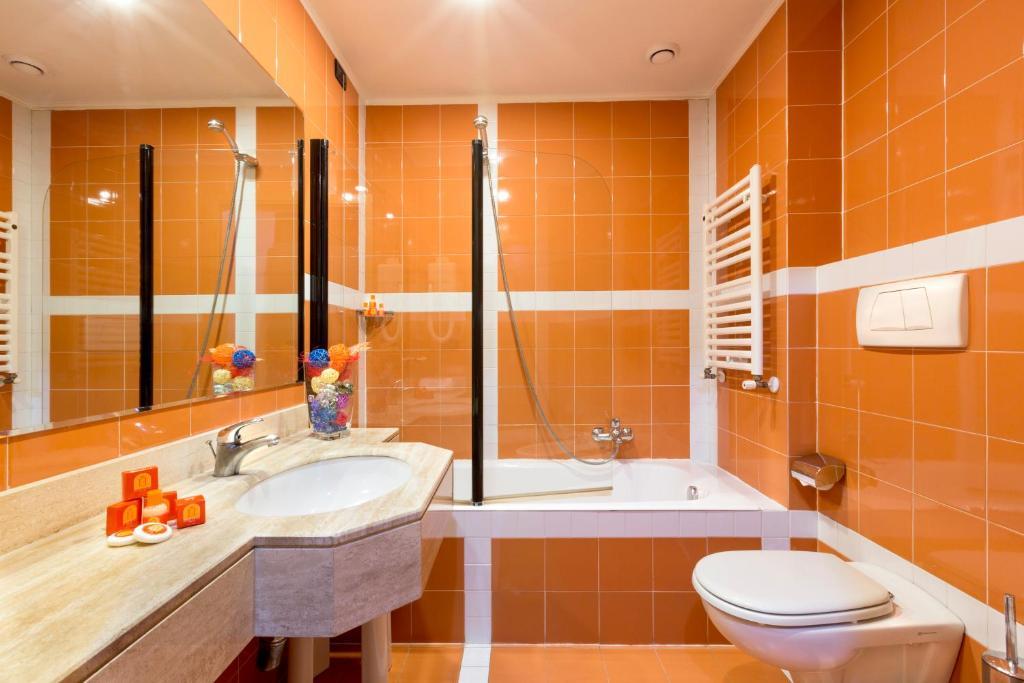 Quadruple Room,73068452:JPEG