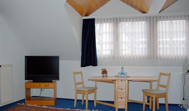 Family Room with Balcony,1600567562:JPEG