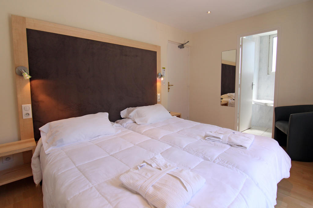 Deluxe Double or Twin Room,1349808208:JPEG