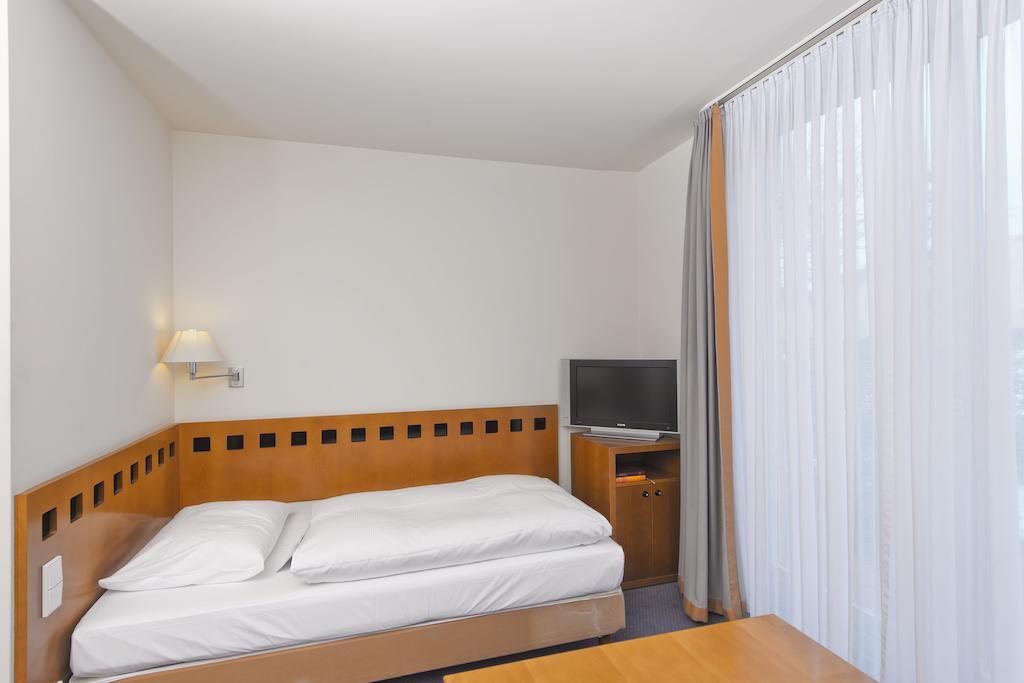 Studio Single Bed