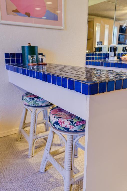 Hébergement Lit Queen-Size avec Kitchenette - Non-Fumeur/Paiement Intégral/Non Remboursable