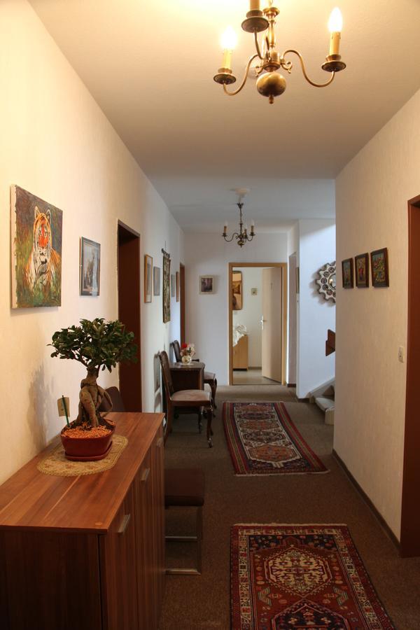 Einzelzimmer mit Balkon