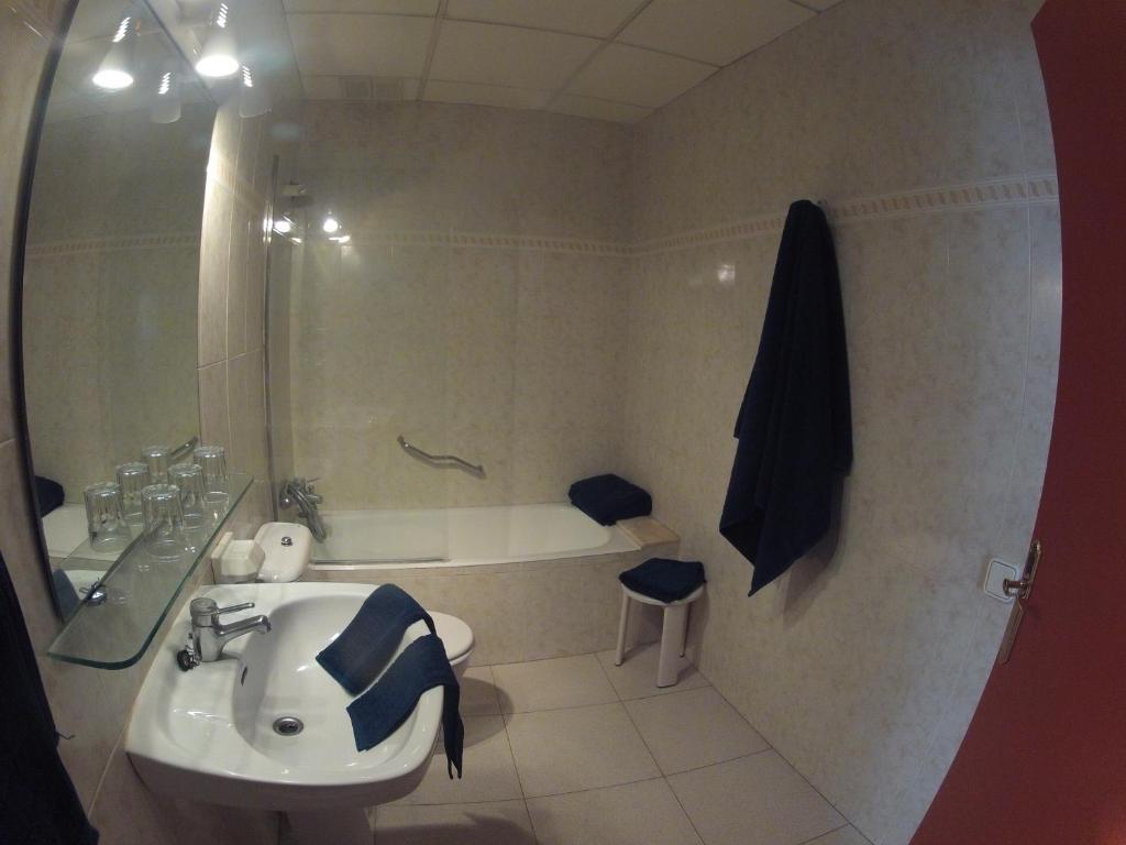 Triple Room,742478785:JPEG
