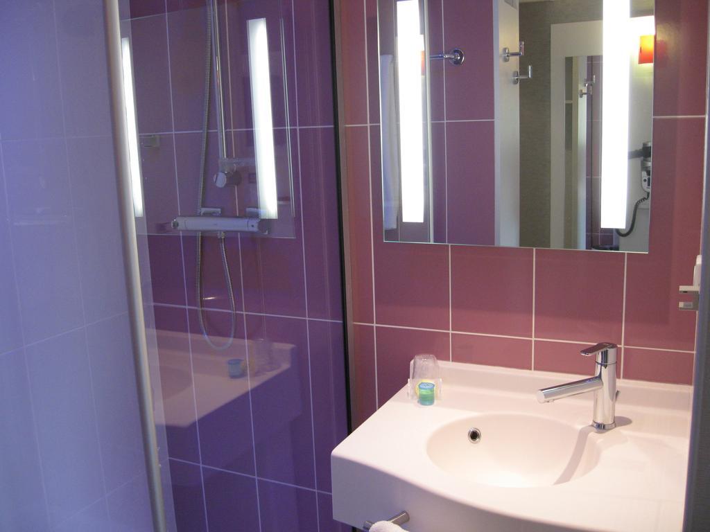 Standard Double Room,551353800:JPEG