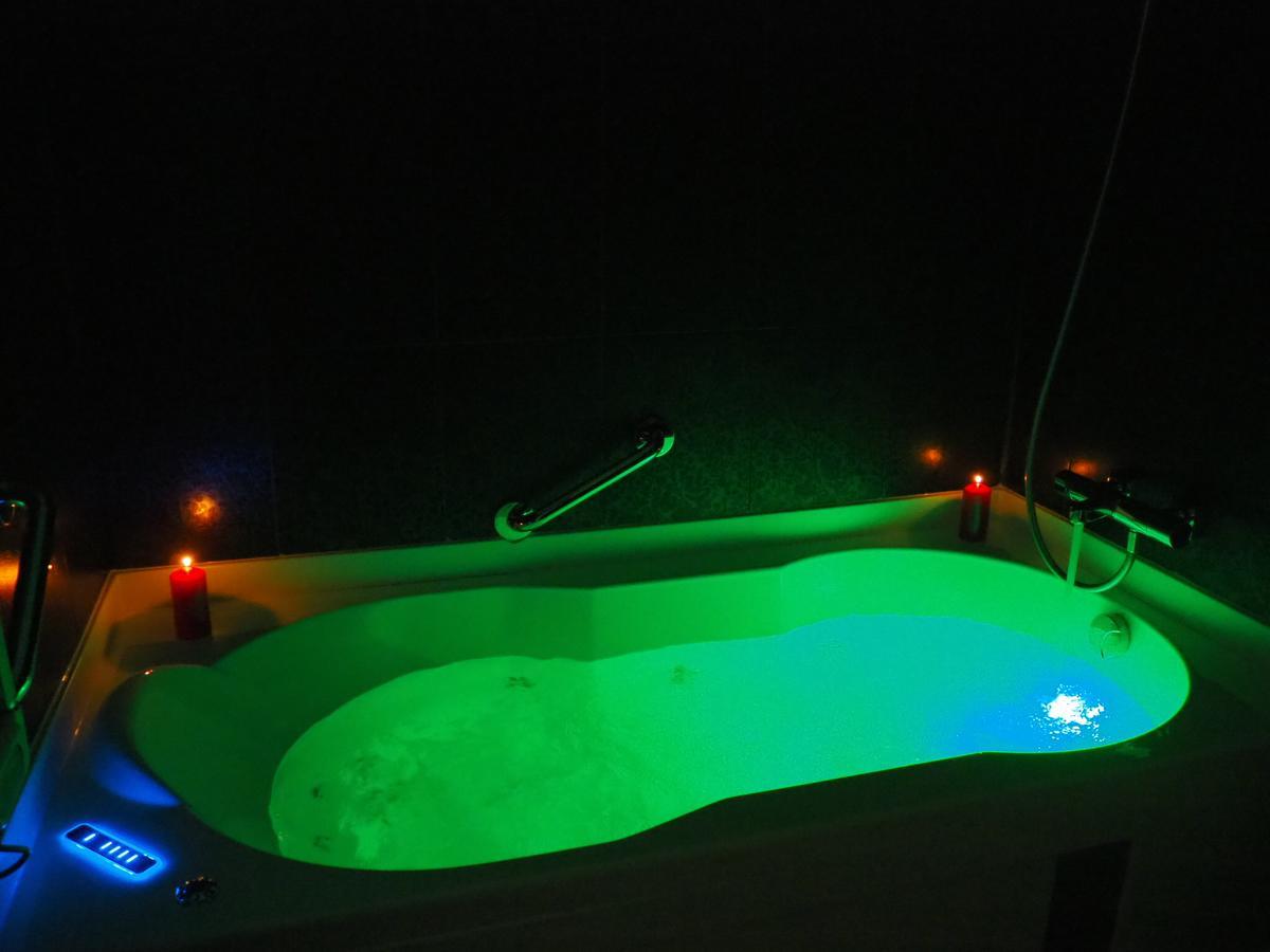 Double Room Attic Spa Bath
