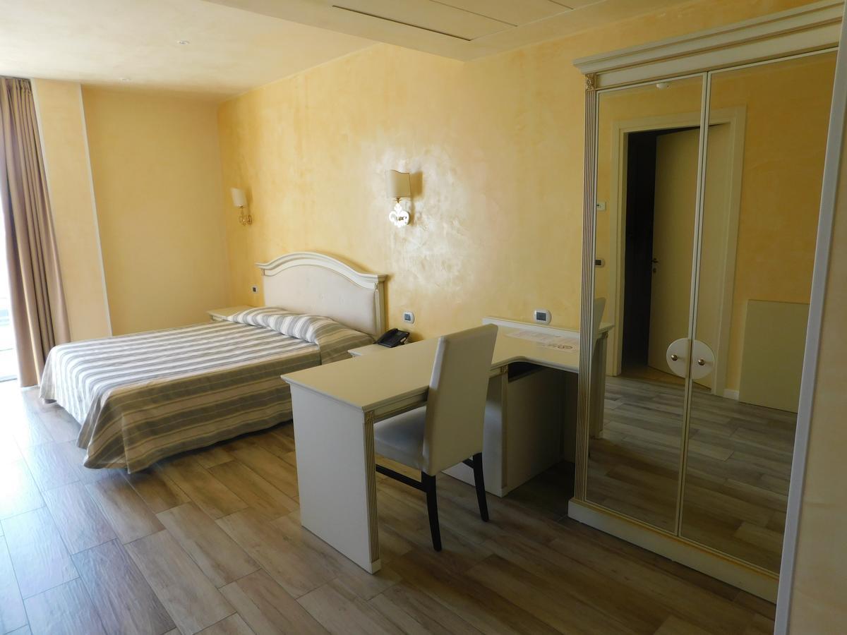 Deluxe Junior Suite Balcony