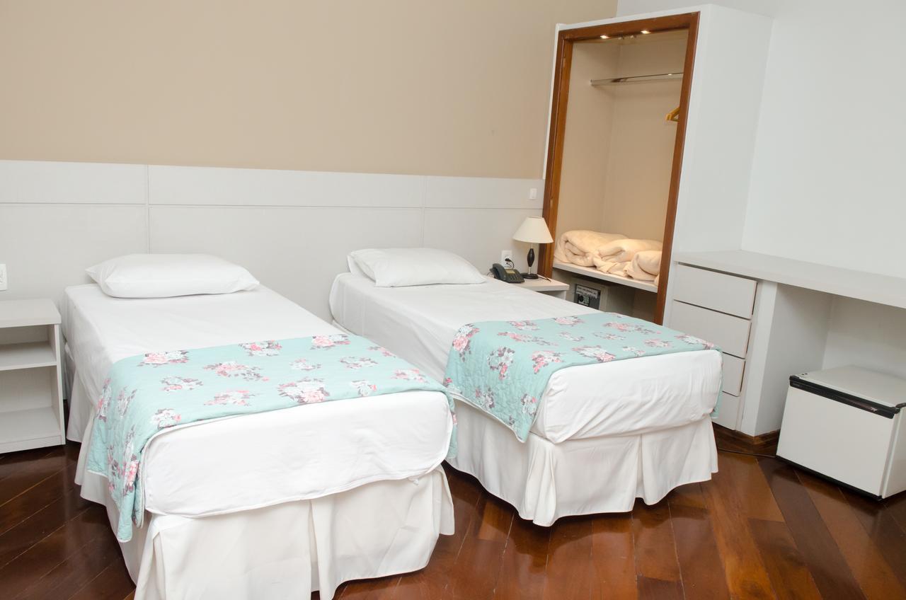 Quarto Standard com 2 Camas de Solteiro