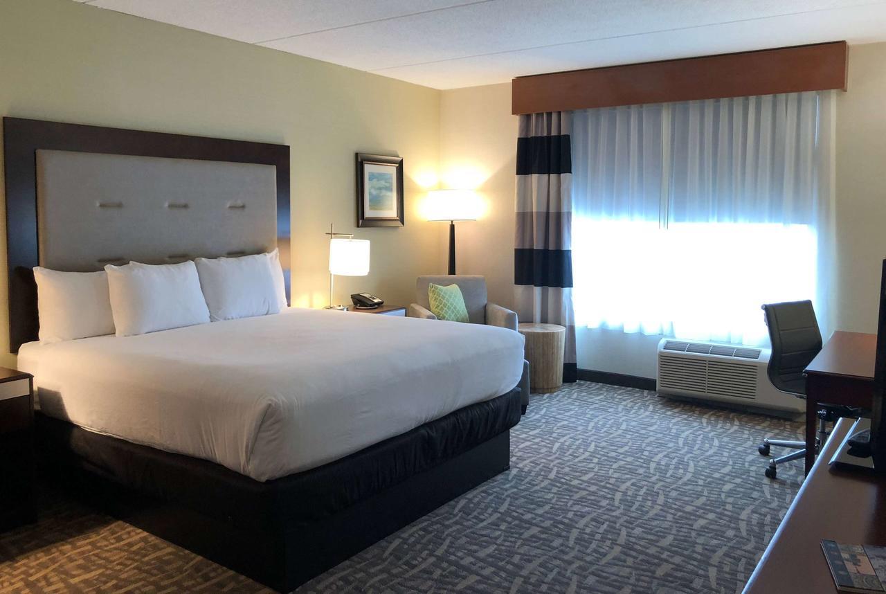 1 King Bed Deluxe Mobility or Hearing Accessible Room Tub w or Grab Bars No Smoking 1 King Bed
