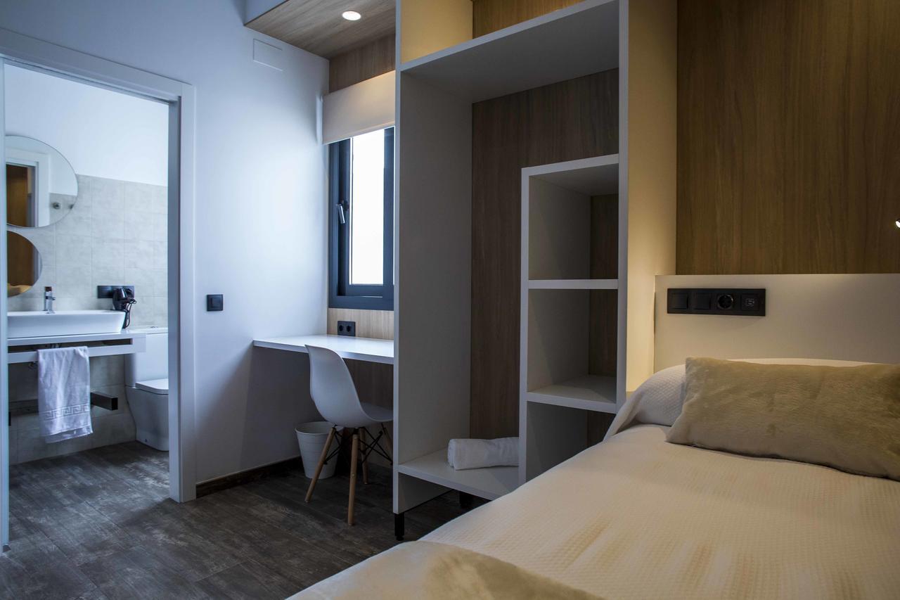 Single Room Private Bathroom