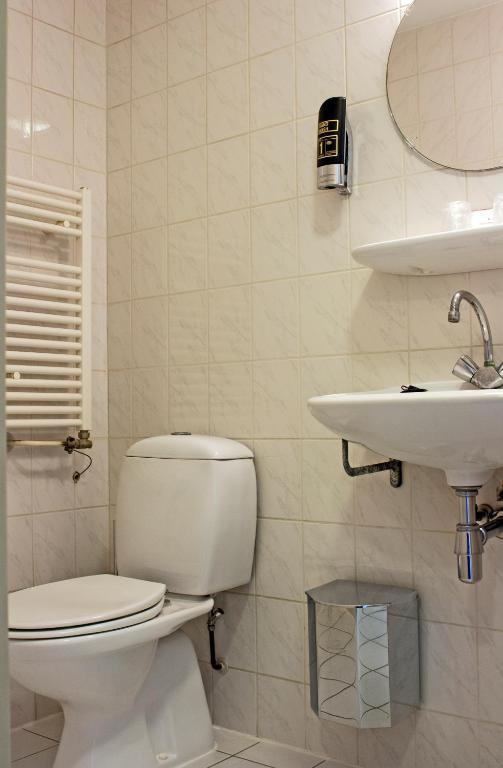 Triple Room,63246673:JPEG