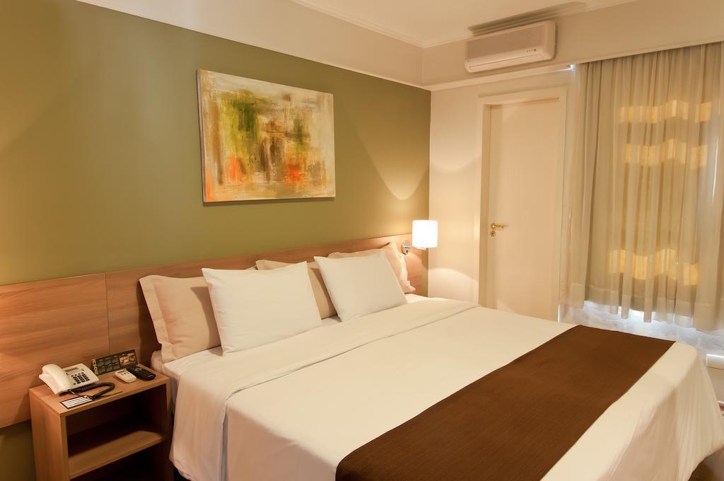 Quarto Duplo Standard