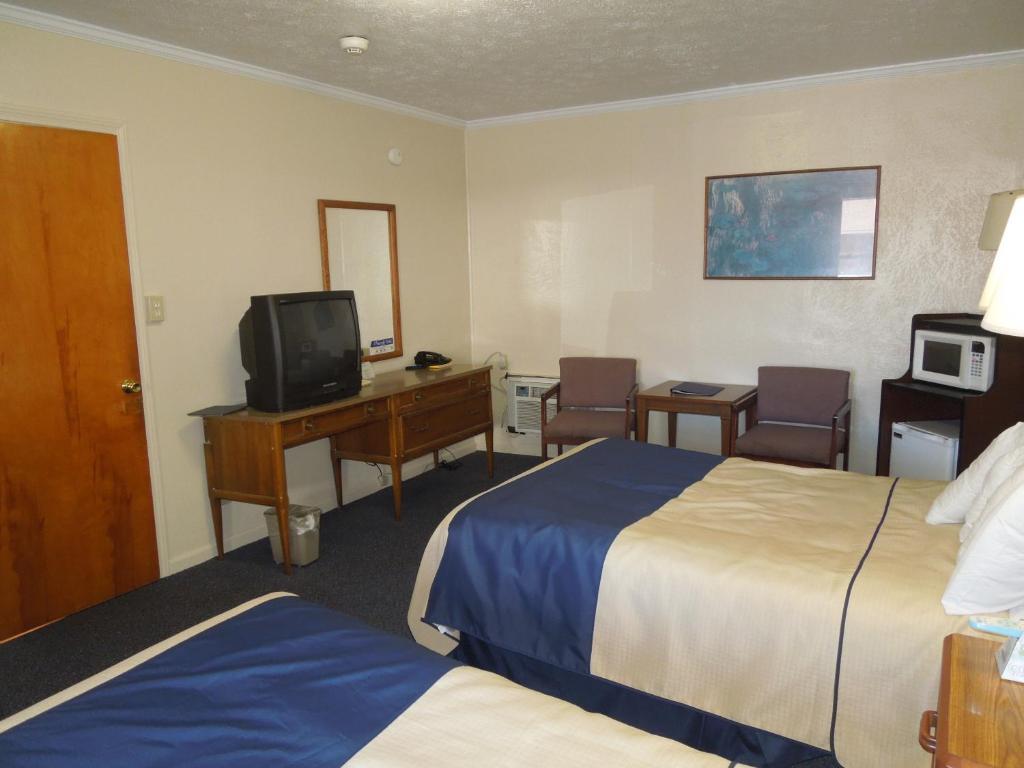 Double Room with Two Double Beds,63274459:JPEG