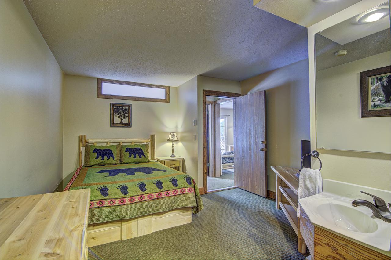 Three-Bedroom Suite