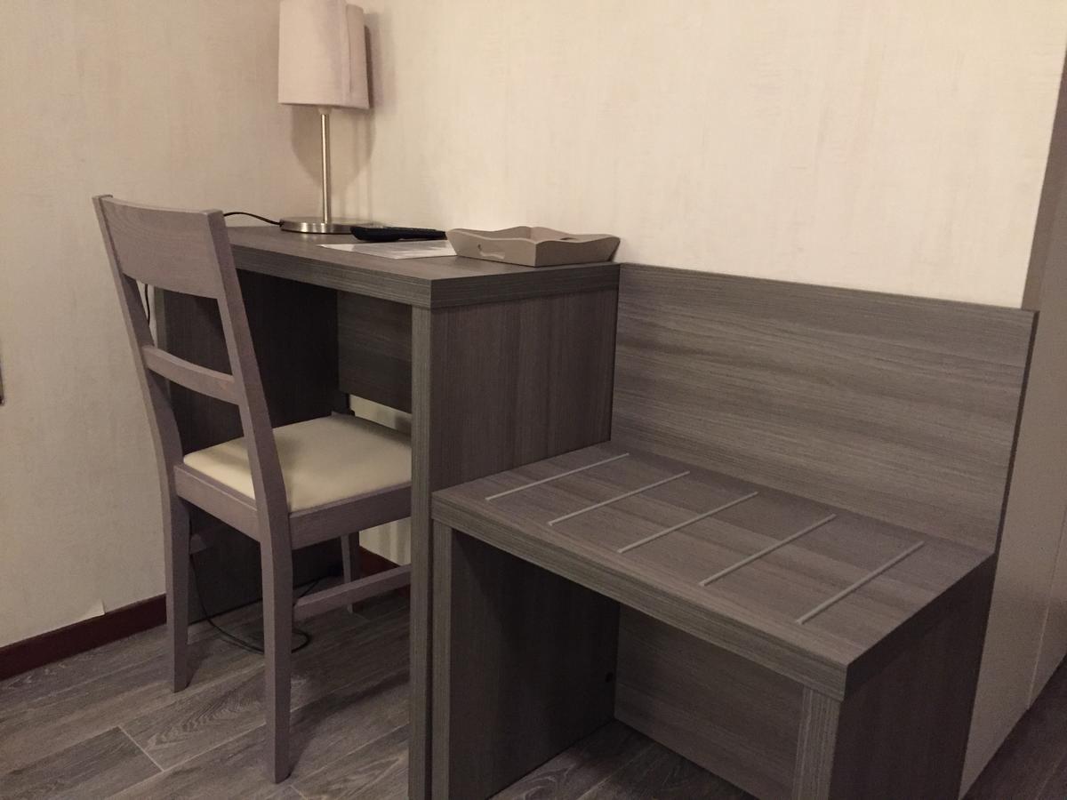 Family Double Room,632388966:JPEG