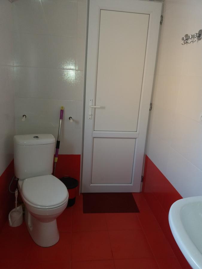 Chambre Triple Économique avec Salle de Bains Commune