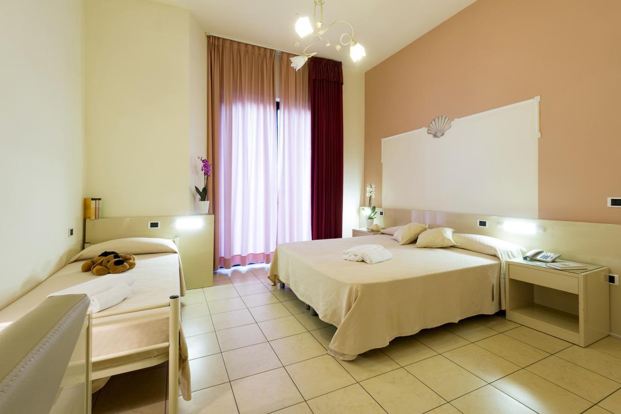 Superior Triple Room,632573484:JPEG