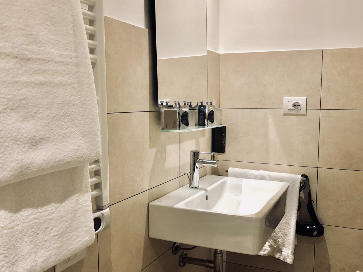 Deluxe Apartment,1531911898:JPEG