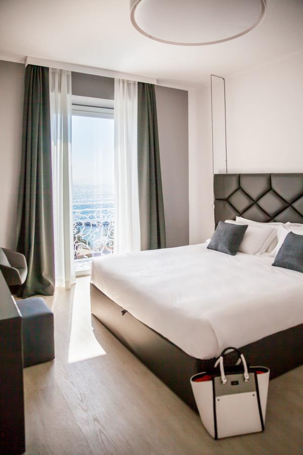 Double Room with Sea View,632734983:JPEG