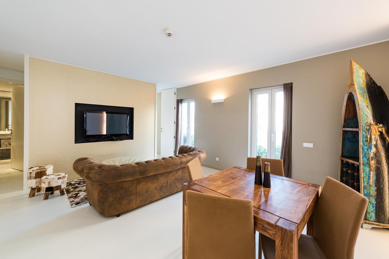 Executive One-Bedroom Apartment