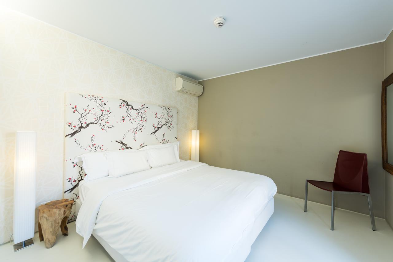 Executive One-Bedroom Apartment