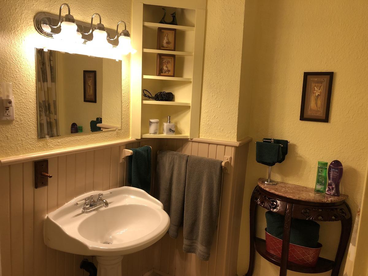 Superior Queen Suite