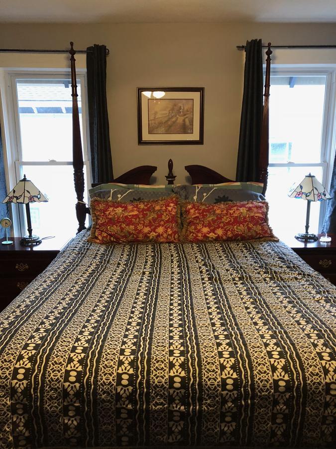 Queen Suite