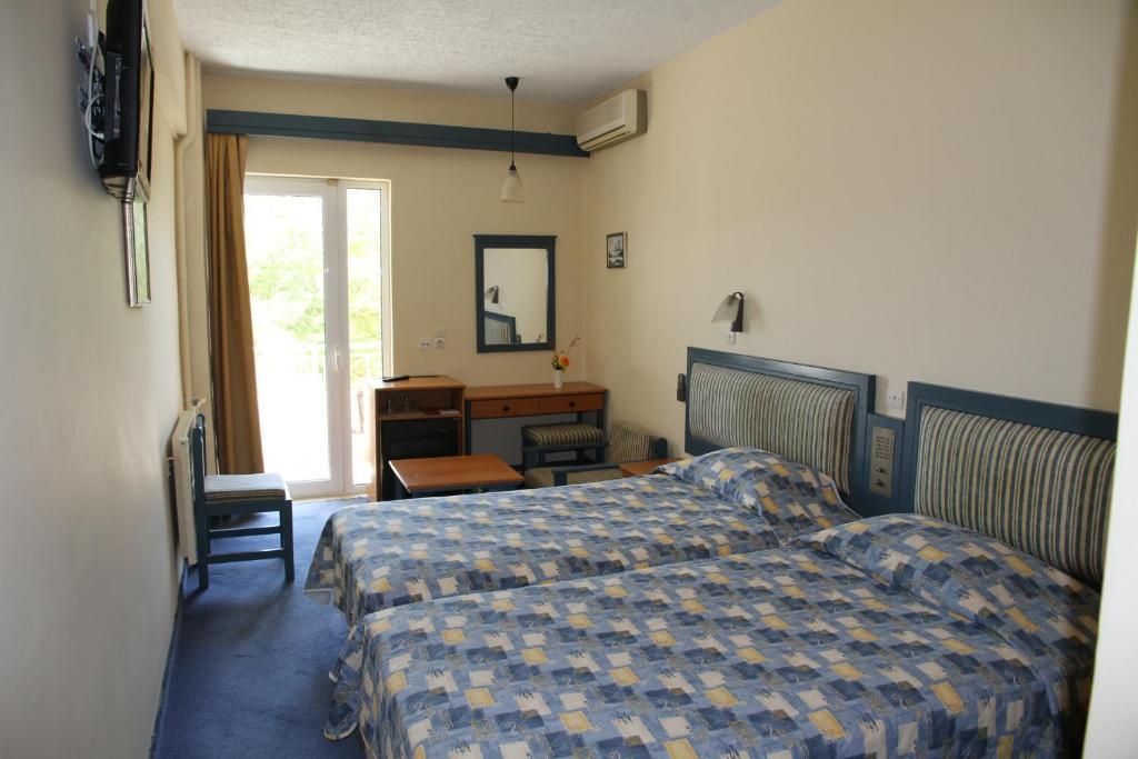 Sea View Triple Room