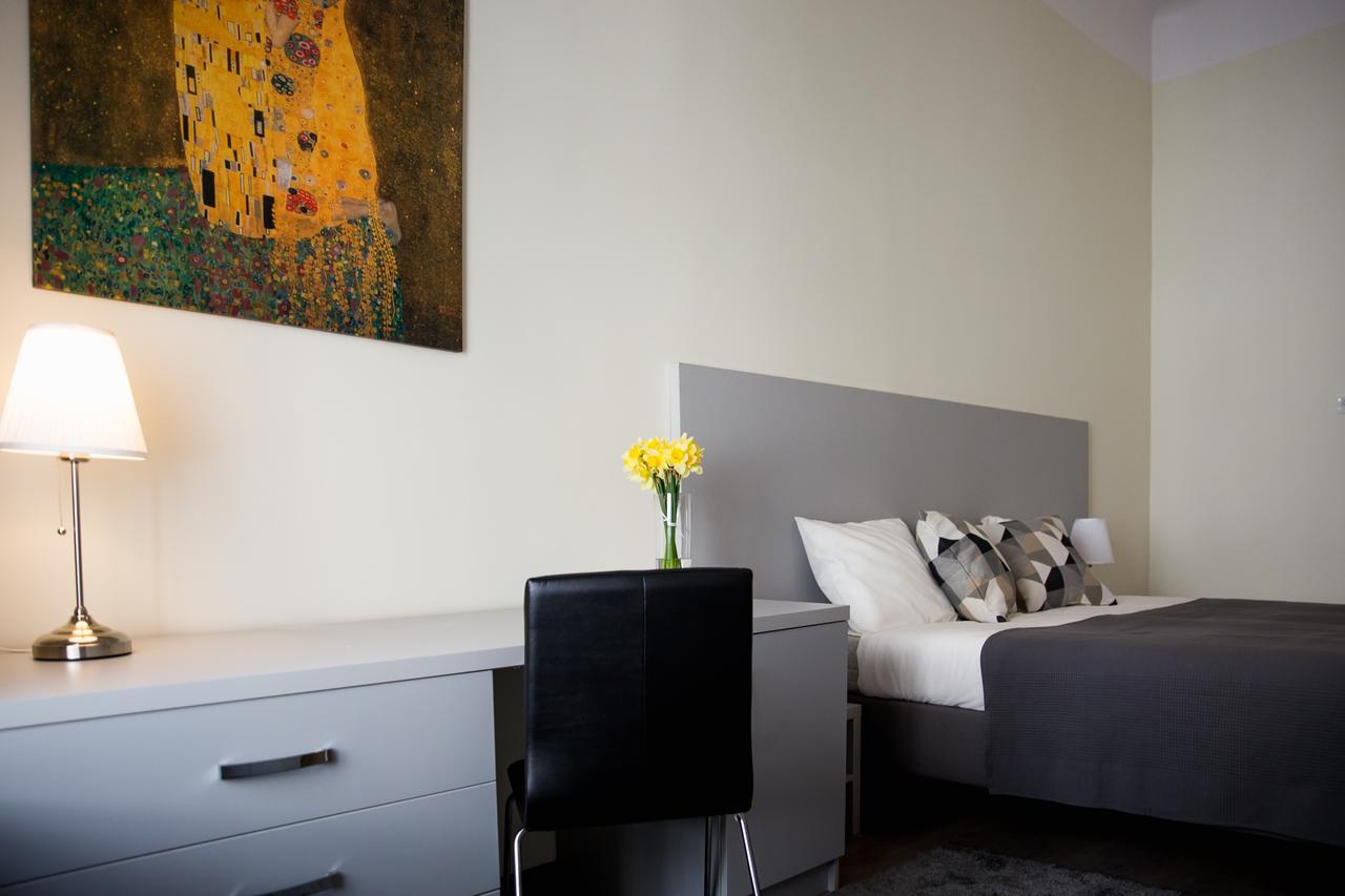 Quarto Duplo Standard com Casa de Banho Partilhada