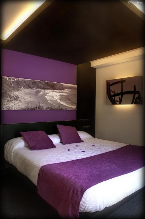 Double or Twin Room with Private Bathroom,1278181834:JPEG