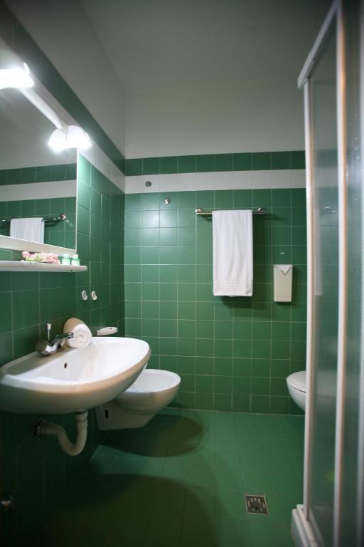 Bungalow mit 2 Schlafzimmern (2 Erwachsene + 2 Kinder)