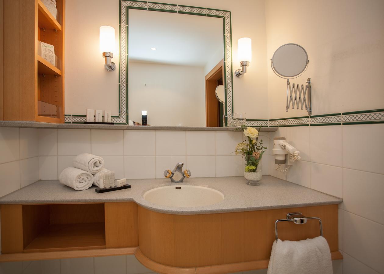Single Room Shower
