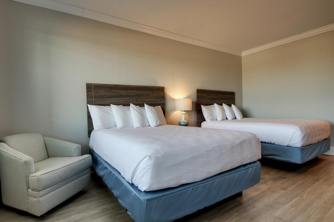 Inlet Two Queen Room