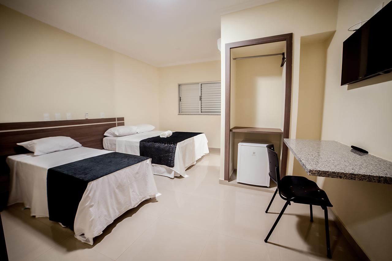 Large Double or Twin Room,636616560:JPEG