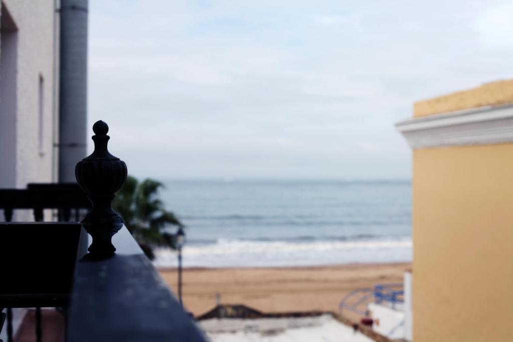Habitación Doble con vistas laterales al mar
