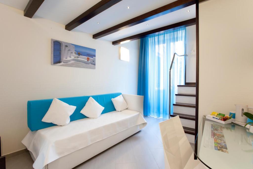 Superior Triple Room Split Level