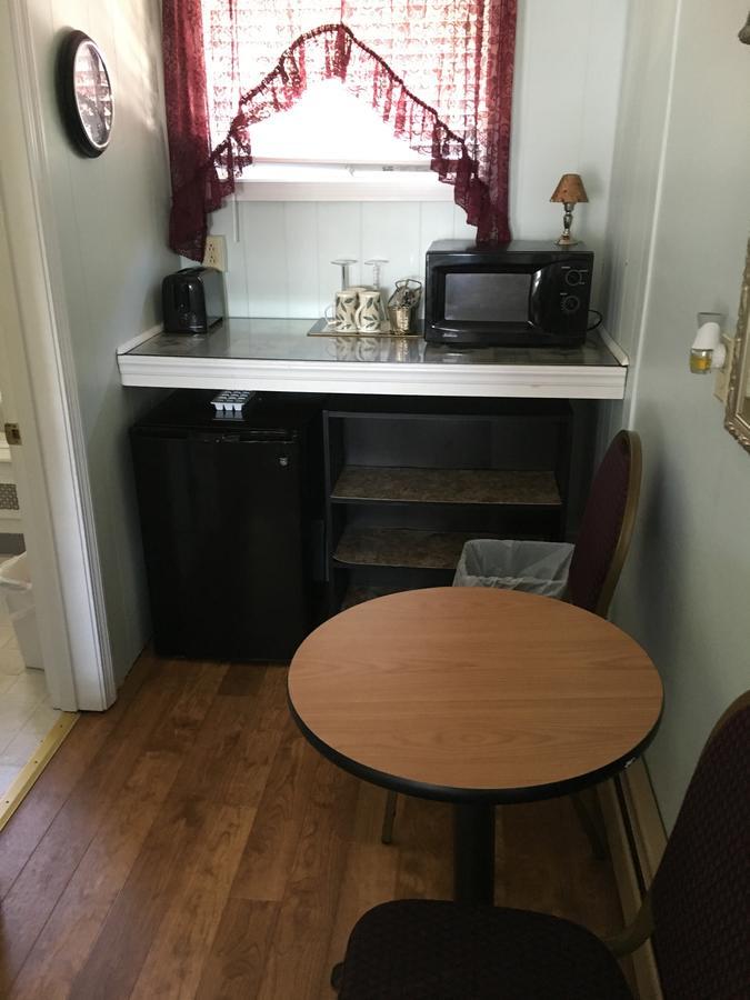 Standard Double Room No pets