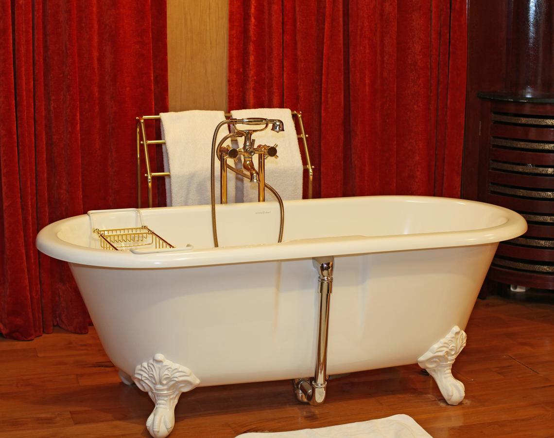 Deluxe Double Room,639888333:JPEG