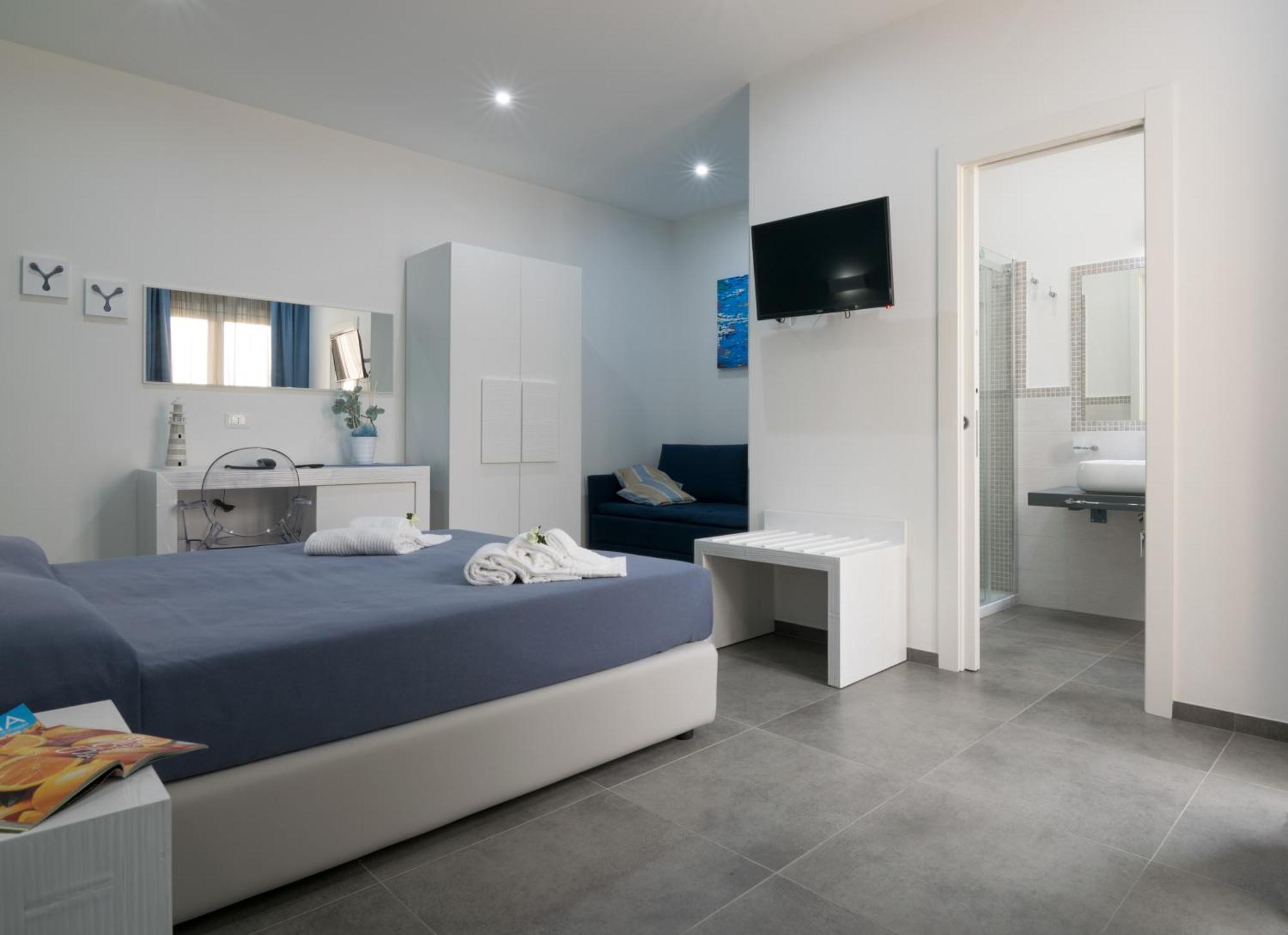 Large Double Room