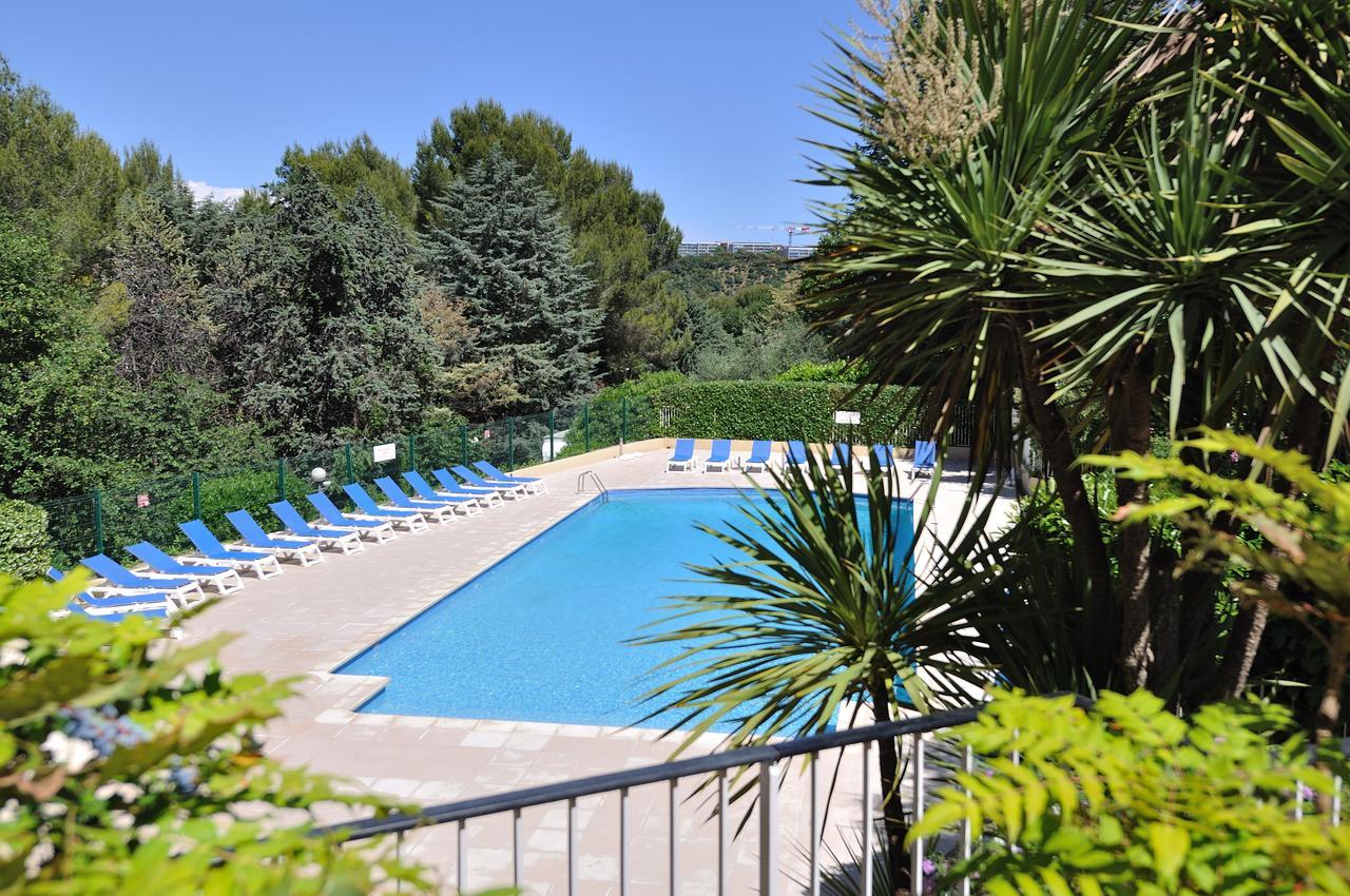 Double Room Pool View