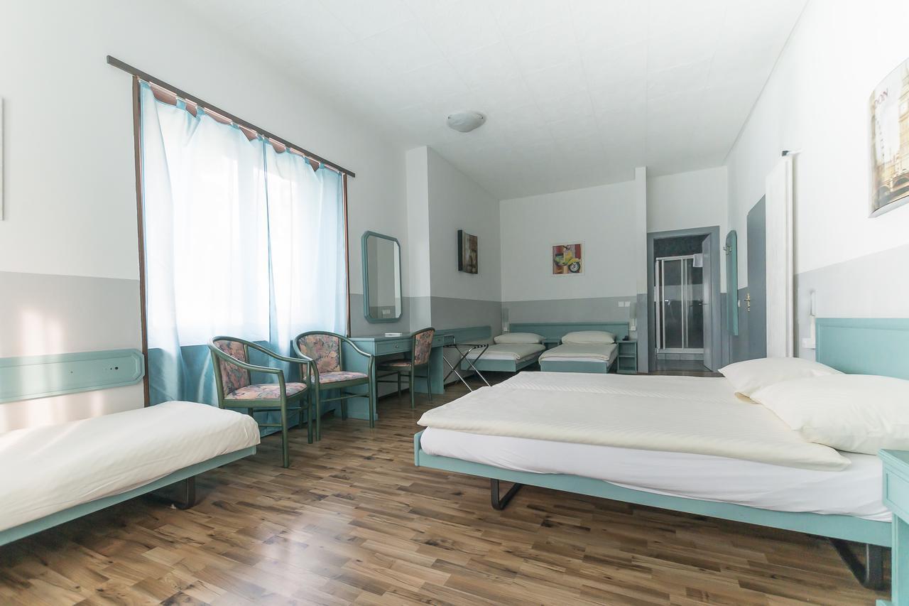 Habitación Familiar con balcón