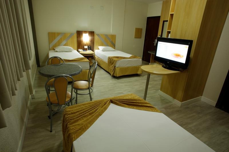 Quarto Triplo Standard