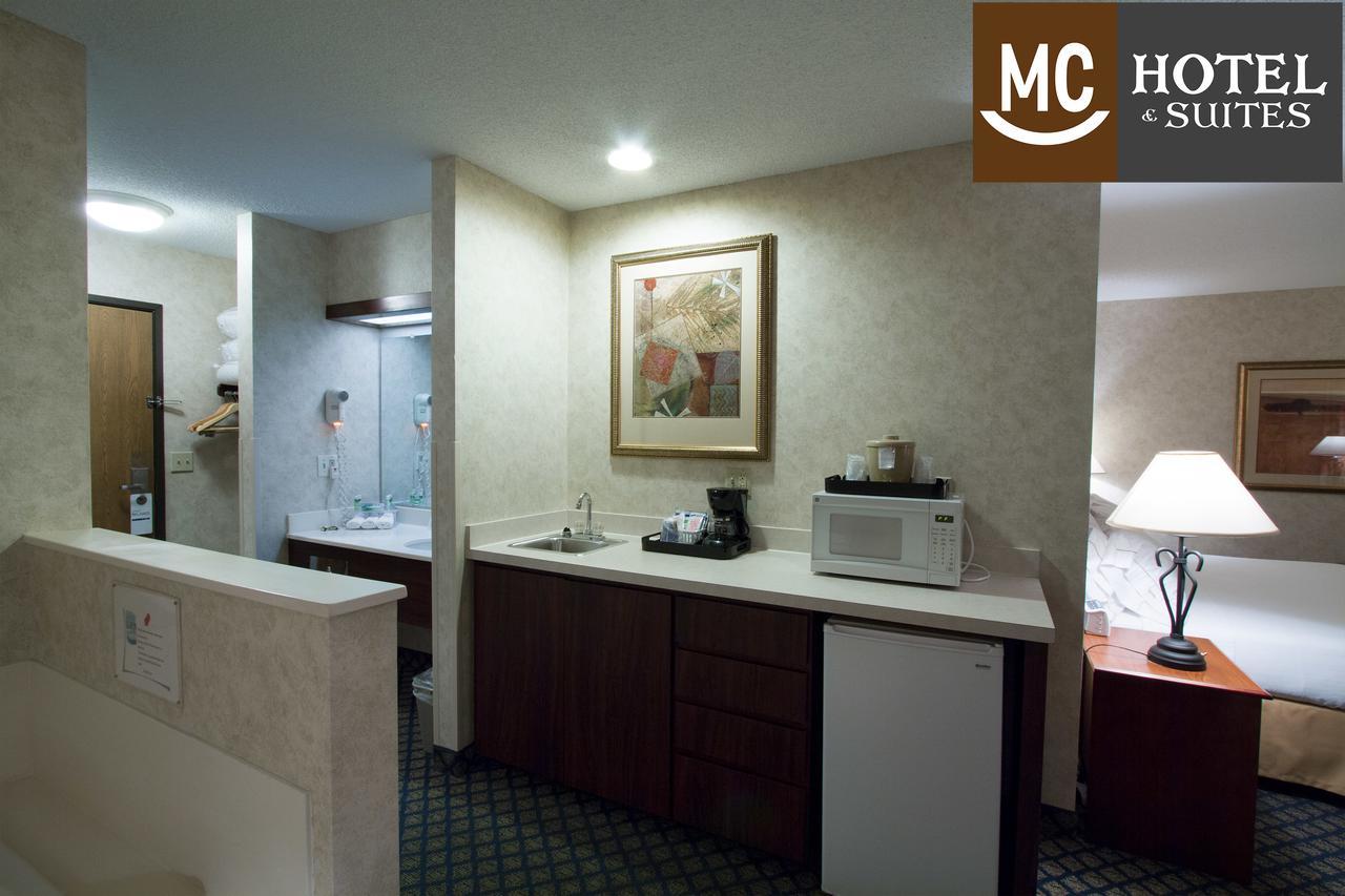 Deluxe King Suite