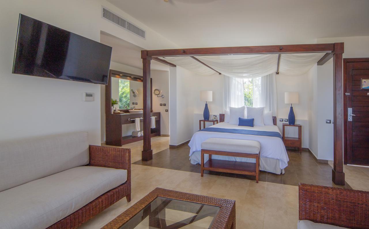 Premium Suite with Ocean View - Free WiFi