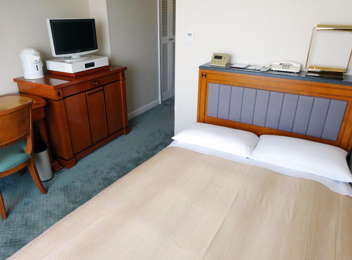 Small Single Room Non-Smoking