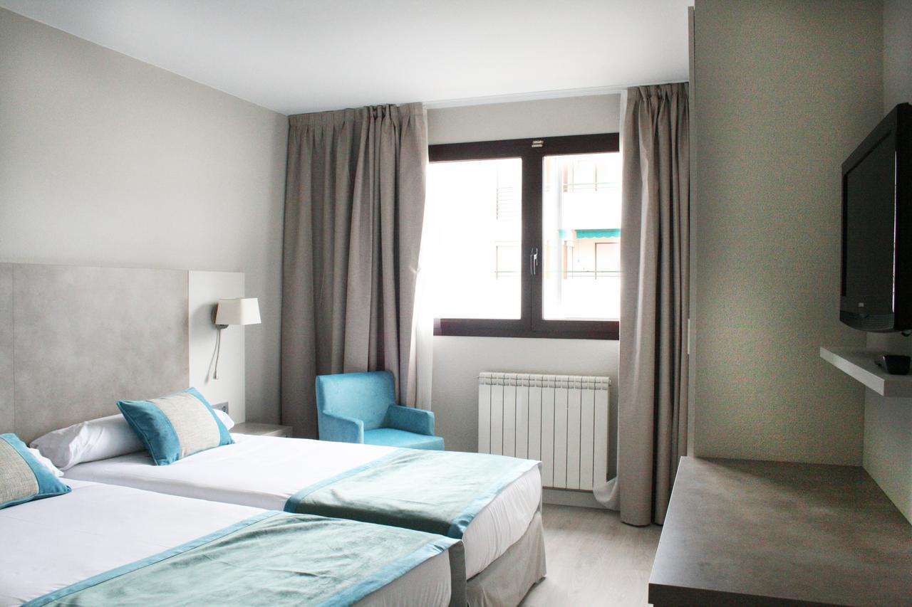 Double Room Cycling