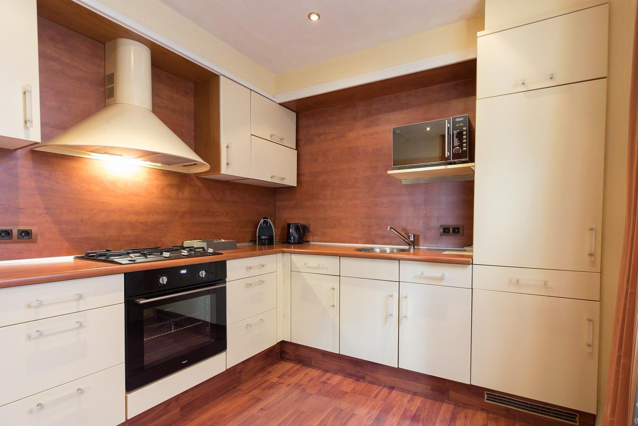 One-Bedroom Apartment,642681288:JPEG