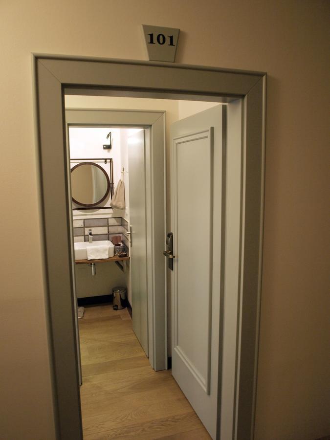 Design Double Room Balcony without Lift